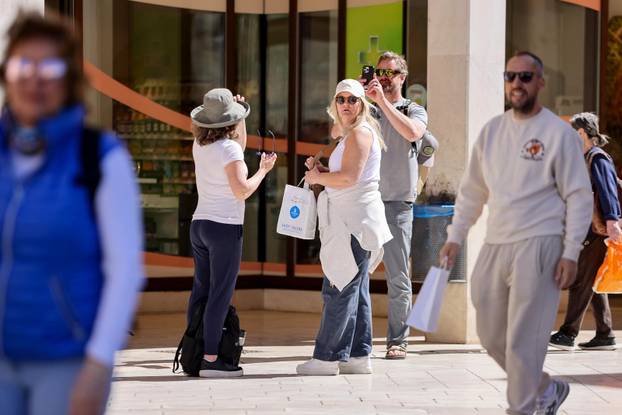 Zadar: Sunčana i topla subota