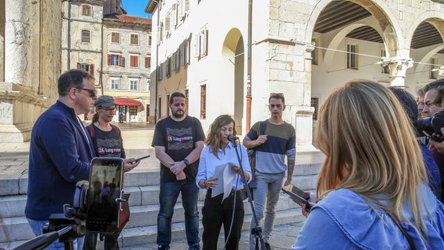 Pula: Konferencija za medije Inicijative građana za referendum za Lungomare