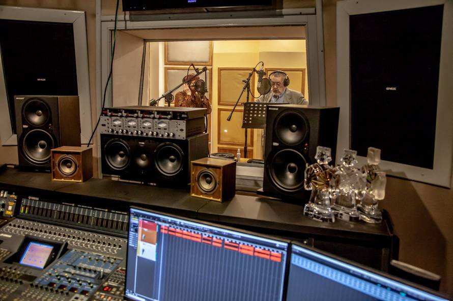 Jimmy i dalje snima, a 'Kobilu Suzi' obradio je u dance verziji