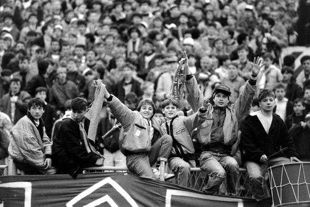 Zagreb: Savezna liga Jugoslavije, Dinamo - Borac, 7.4.1990.