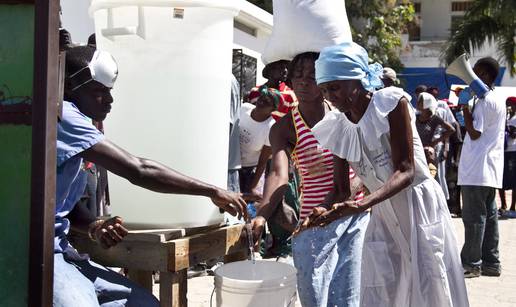 Od epidemije kolere na Haitiju dosad je umrlo već 295 ljudi