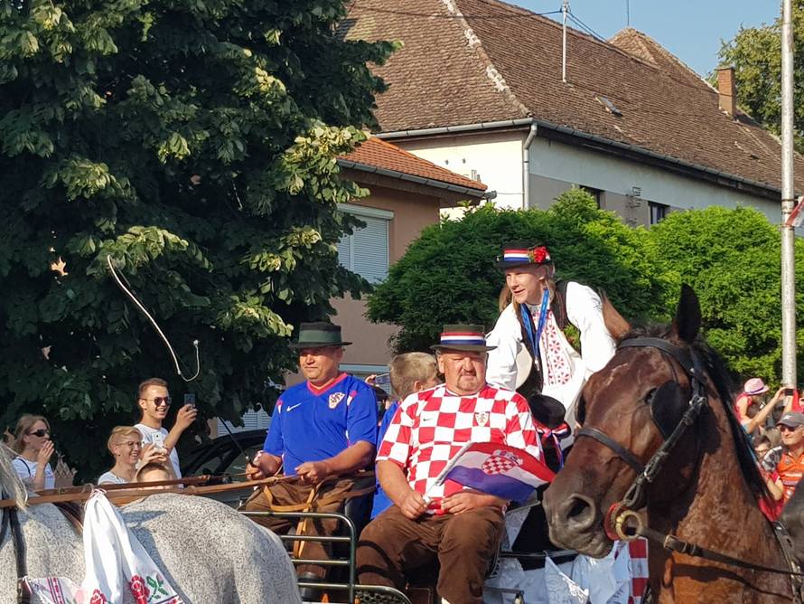 'Jučer je bilo predivno, i danas je divno, ljudi, nastavite slaviti'