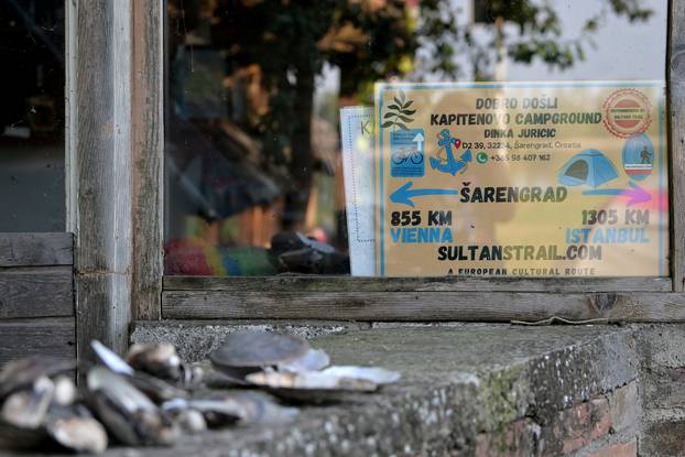 &Scaron;arengrad: Kapetanova ku&cacute;a vlasnice Dine Juri&ccaron;i&cacute; na obali Dunava