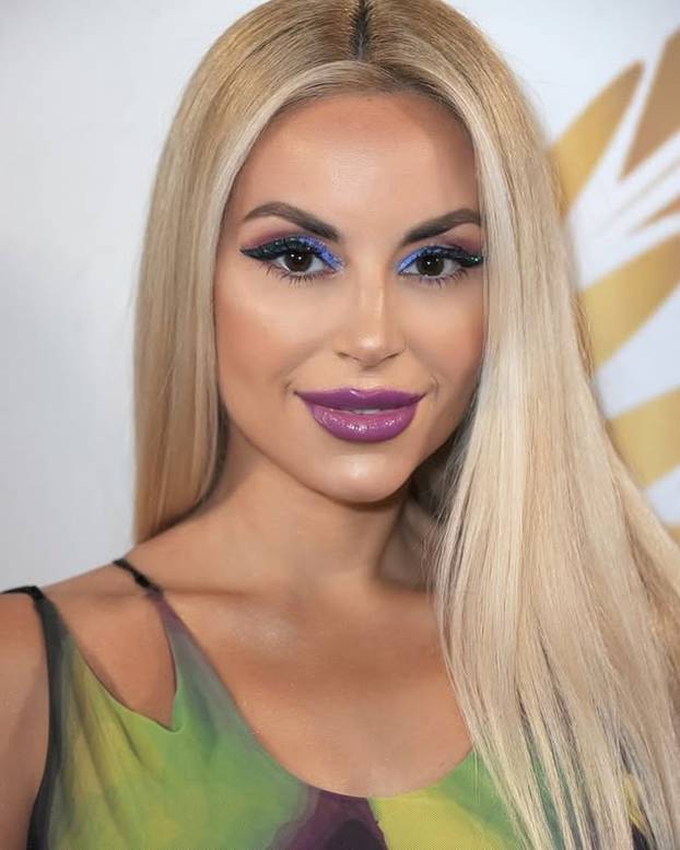 FOTO Ova mama je potrošila 85 tisuća eura da postane barbika: Evo kako je izgledala prije