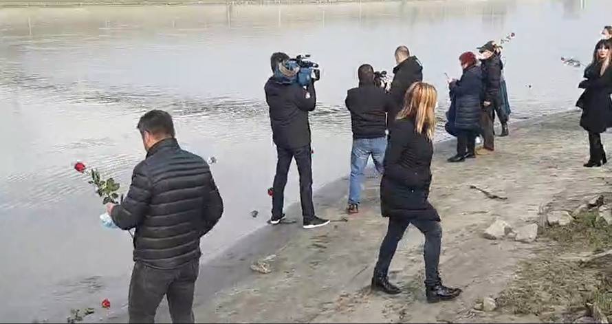 VIDEO Slavonija se uz tambure i suze oprostila od Kiće Slabinca