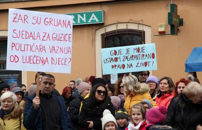 Poruka Kujundžiću: 'Nema više vremena, Spinraza svima...'