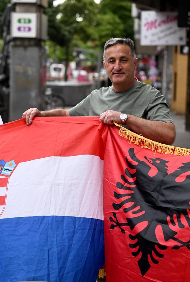 Hamburg: Uke Hoxha, otac Dinamovog igrača Arbera, koji će danas igrati protiv Hrvatske