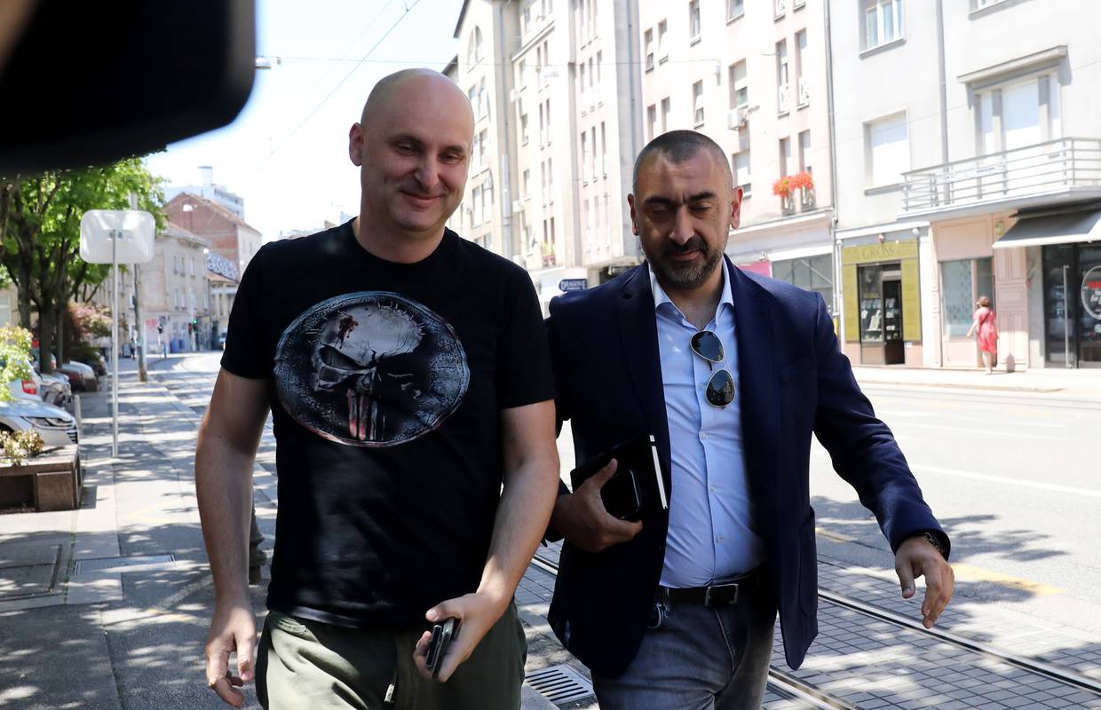 Istražitelji kod Tolušića: Dvoje uhićenih zbog vinske prijevare s poticajima, čeka ih ispitivanje