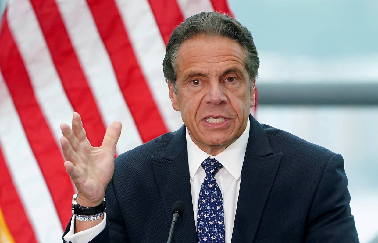 Njujorški guverner zlostavljao više žena, negira optužbe