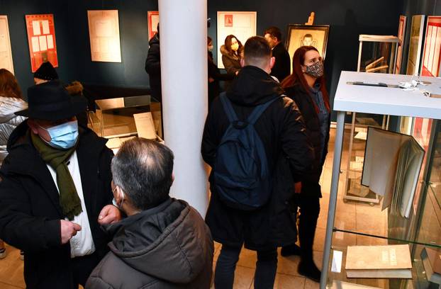 Slavonski Brod: U Muzeju brodskog Posavlja otvorene dvije izložbe