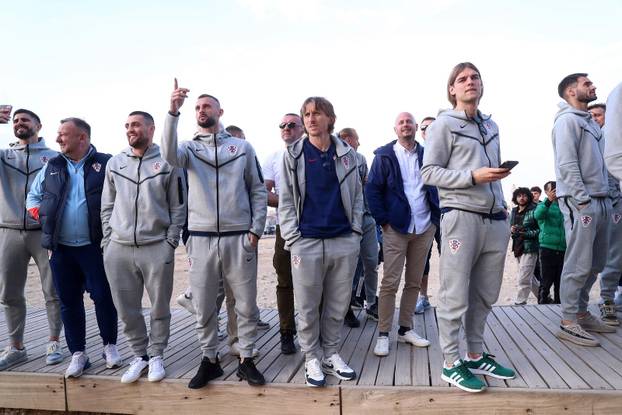 Kairo: Hrvatski nogometni reprezentativci obišli su piramide