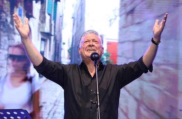 Šibenik: Prva večer Dalmatinske šansone posvećena Vinku Coci