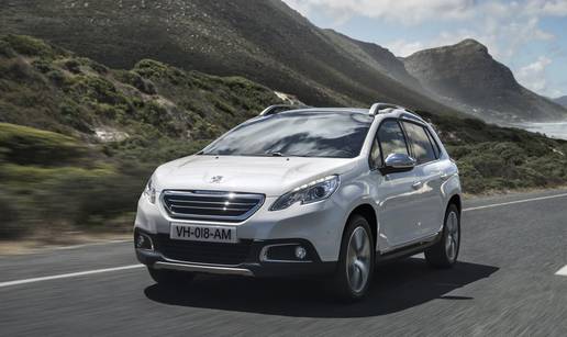 Peugeot 2008: Dimenzijama mali, ali manirama  iz više klase