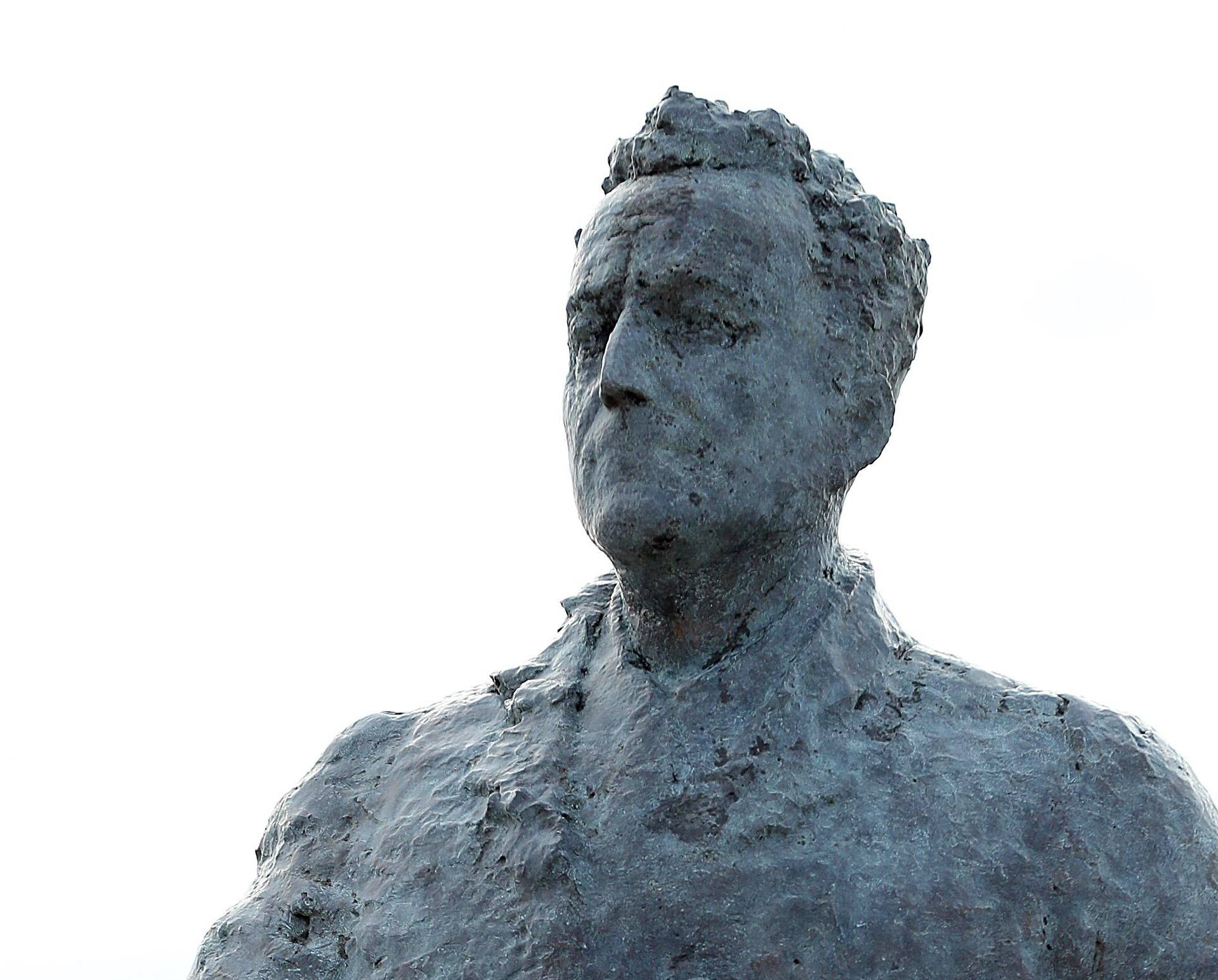 Zagreb: Postavljanje kipa Franje Tudjmana na kriÅ¾anju Vukovarske i Hrvatske bratske zajednice