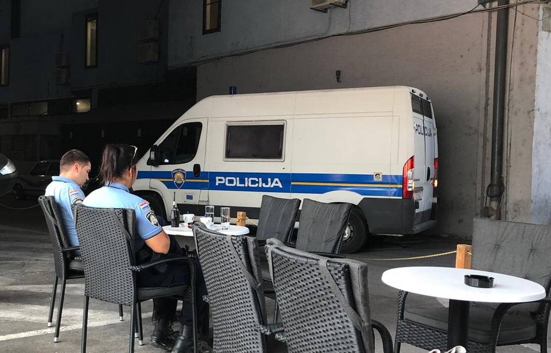 POlicija na Poljudu