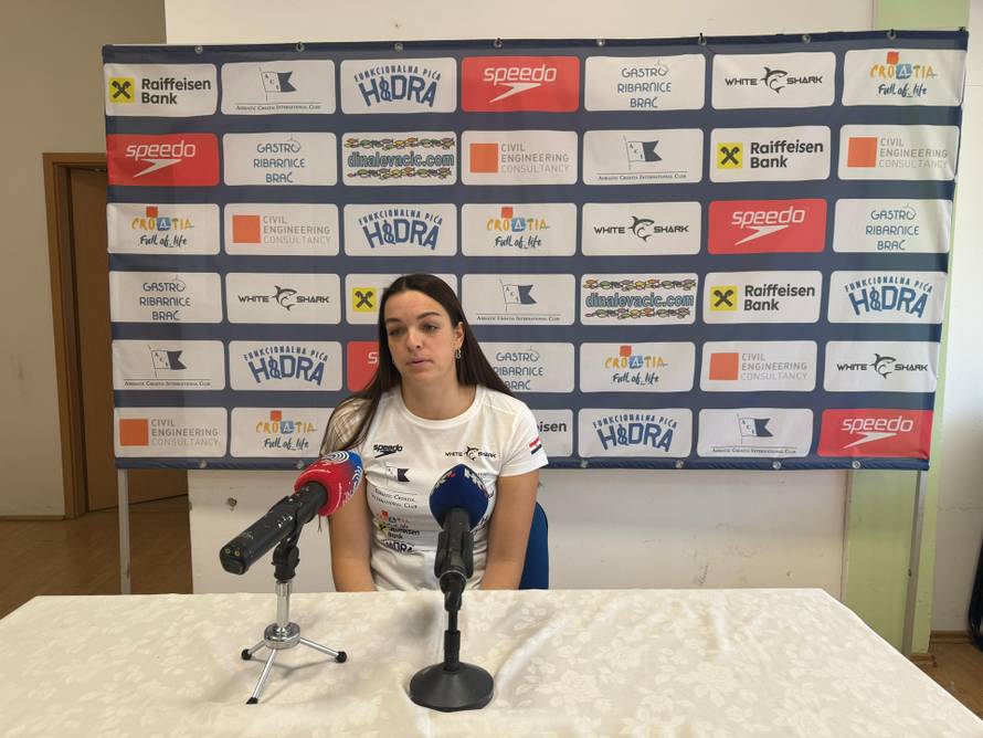 Dina će plivati tri maratona u Južnoj Africi: Velike bijele psine rastjerali su kitovi ubojice...