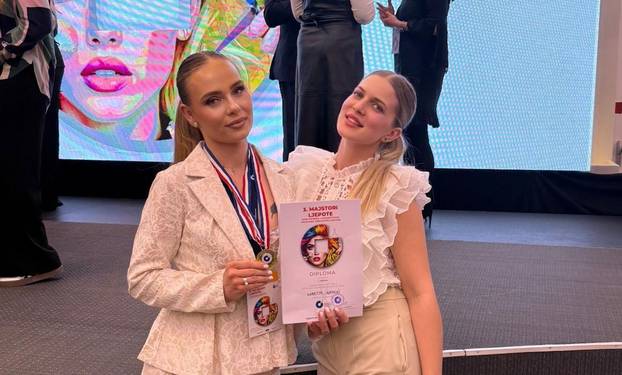 FOTO Vrhunski rad šibenske prvakinje: Evo kakve prekrasne nokte radi Loretta (27)