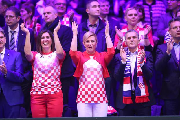 Lille: Predsjednica Kolinda Grabar-KitaroviÄ bodri hrvatsku Davis Cup reprezentaciju