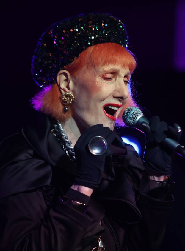 Šibenik: Josipa Lisac održala koncert u Kući umjetnosti Arsen