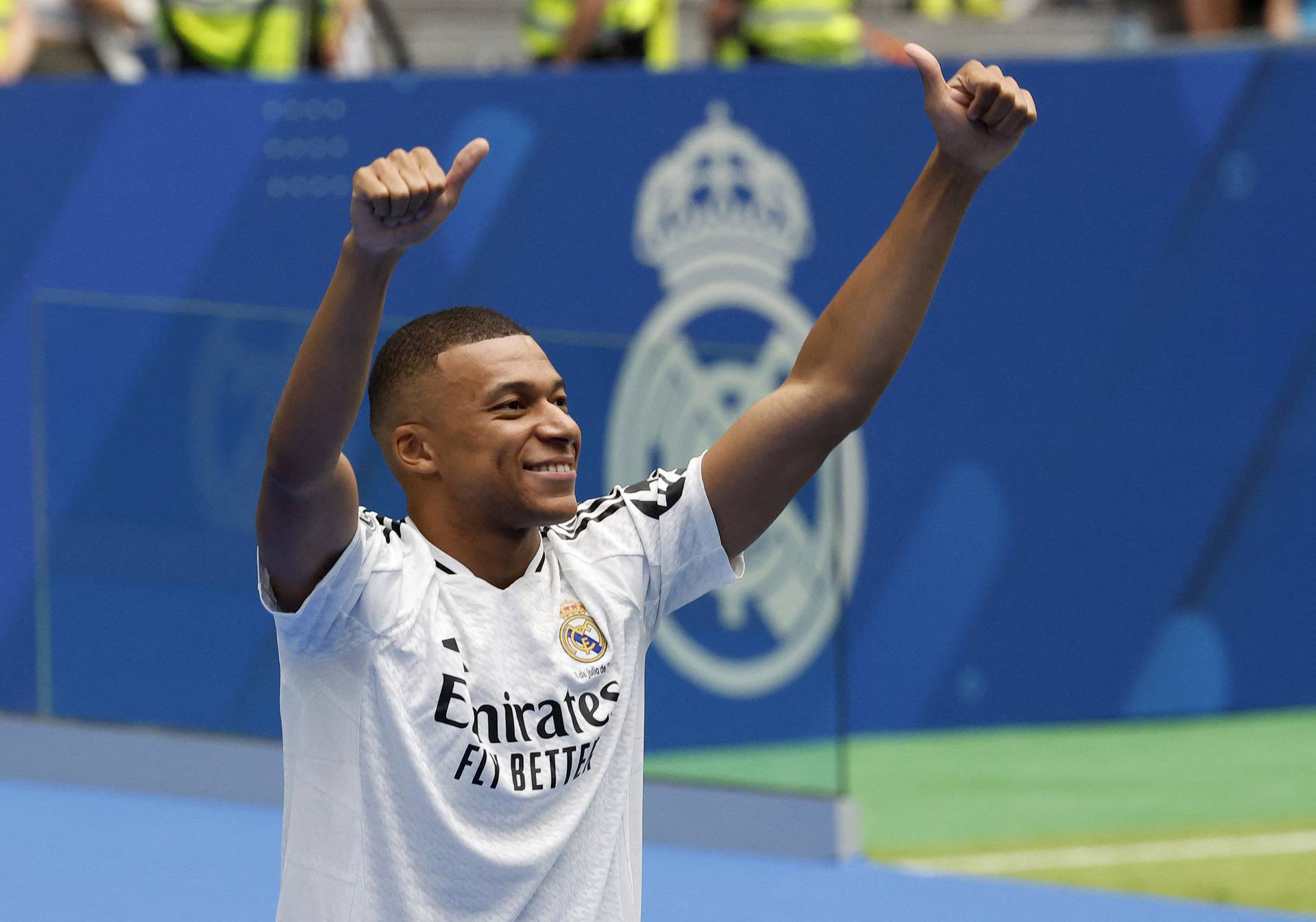 Real Madrid unveil Kylian Mbappe