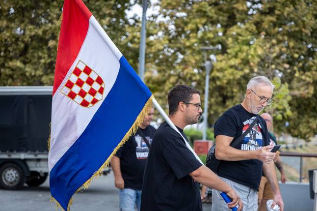 Vukovar: Atmosfera u gradu uoči koncerta Marka Perkovića Thompsona