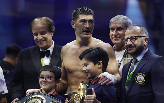 Dmitry Bivol v Malik Zinad