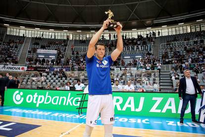 ABA liga odala počast Dejanu Milojeviću. Trofej za najboljeg igrača lige nazvali su po njemu