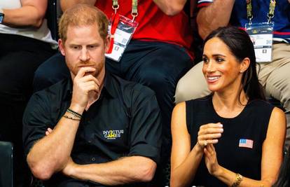 Misterij nestalih fotki: Meghan i Harry tražili da ih Kardashianke maknu. Izvori su otkrili i zašto