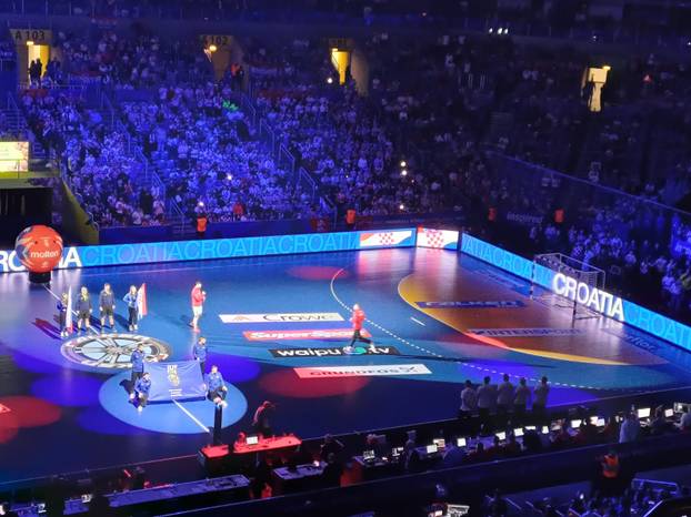FOTO Euforija u Areni na vrhu: Pogledajte atmosferu, veliki je pljesak dočekao rukometaše