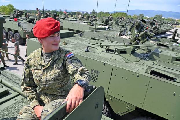 One su naše vojnikinje! MORH se pohvalio ženama: 'Za njih ne postoji nemoguće, slažete li se?'