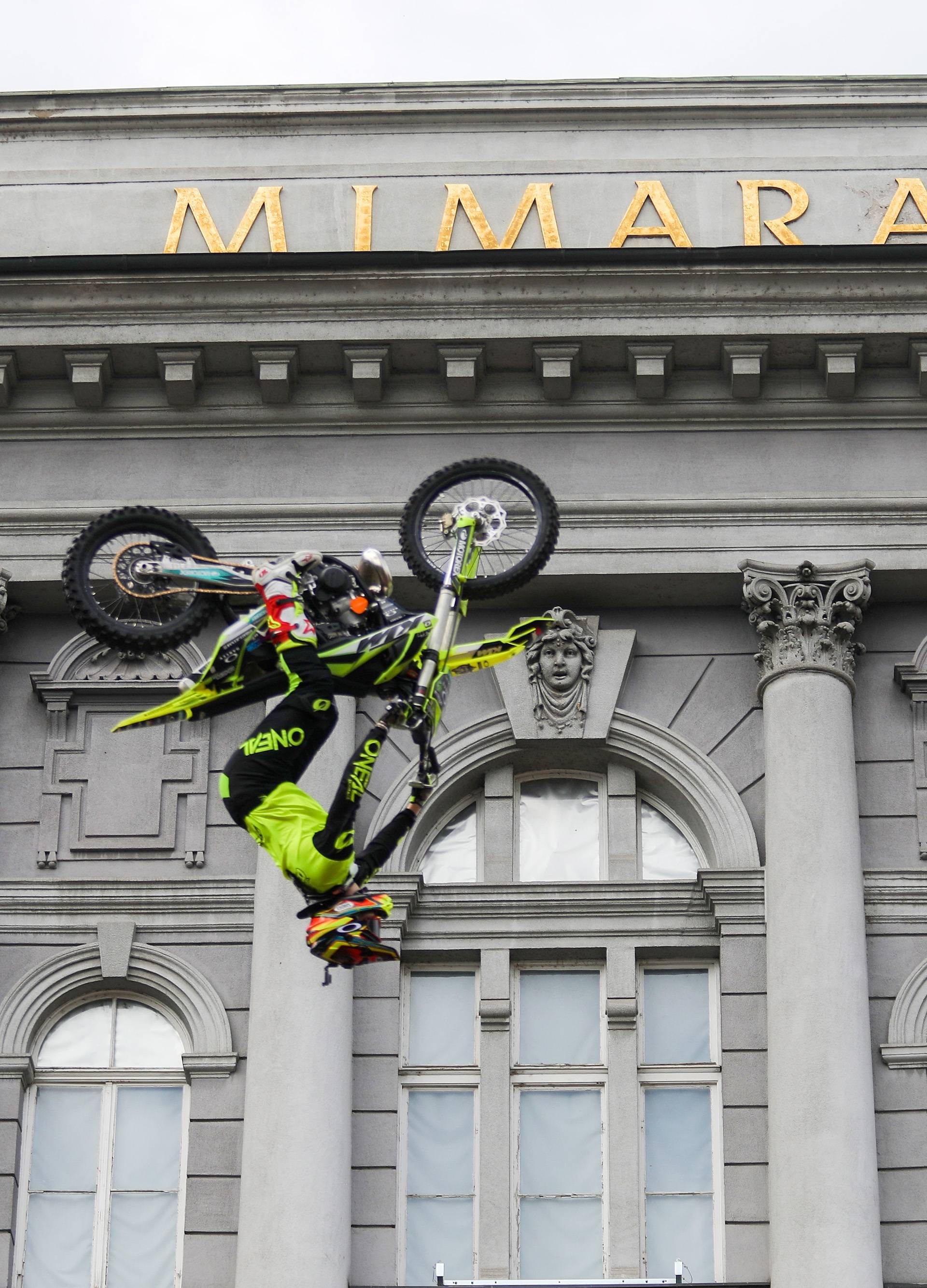 Masters of Dirt: Letjeli su na motociklima u centru Zagreba