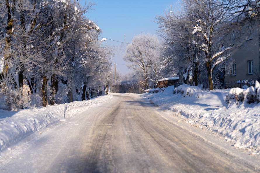 Otočac se probudi na -17 stupnjeva 