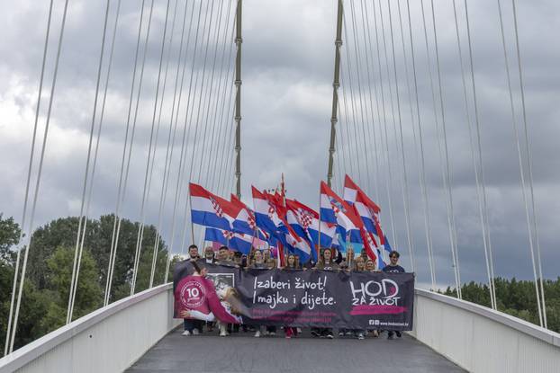 Osijek: Održan je  Hod za život
