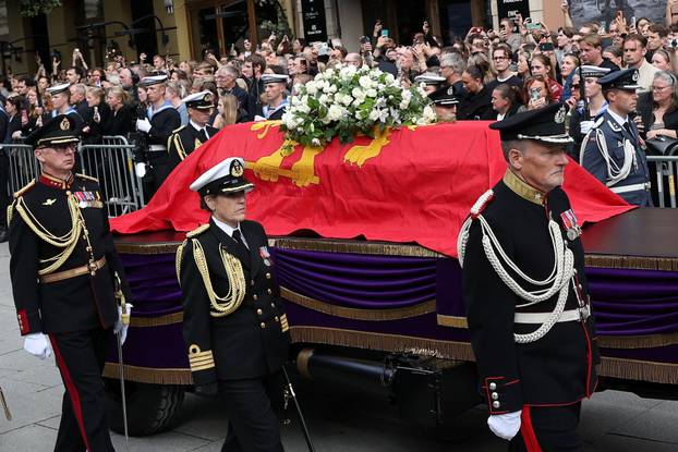 Norway lays King Harald to rest