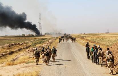 Kurdi oslobodili 7 sela u  Iraku, a ISIL osvaja prostor u Siriji