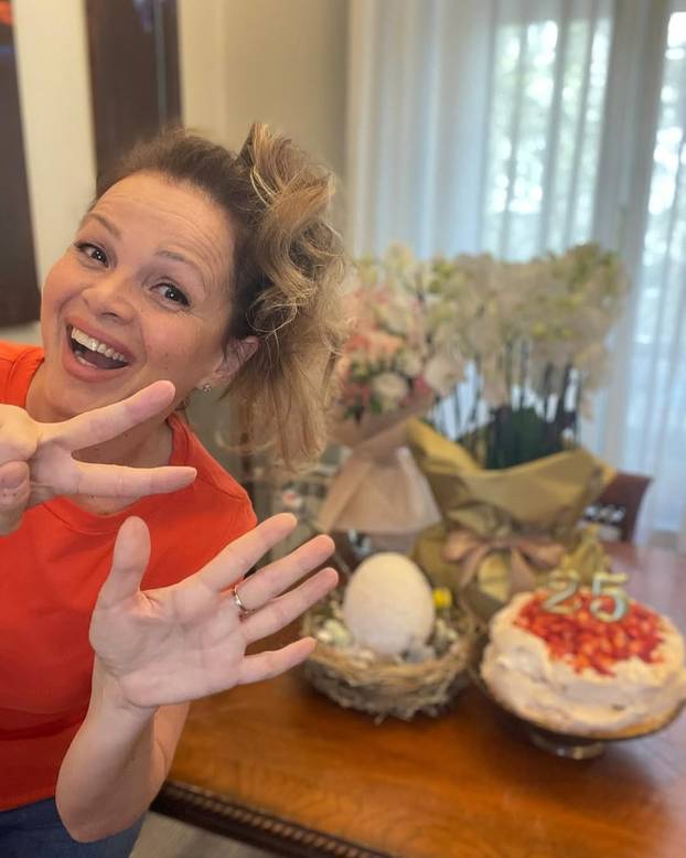 FOTO Evo kako su naši poznati proveli Uskrs: Neki bili na špici, drugi pokazali sređene domove