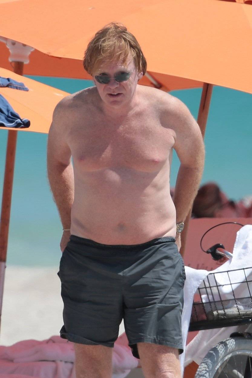 EXCLUSIVE: CSI Miami star David Caruso goes shirtless on the beach in Miami