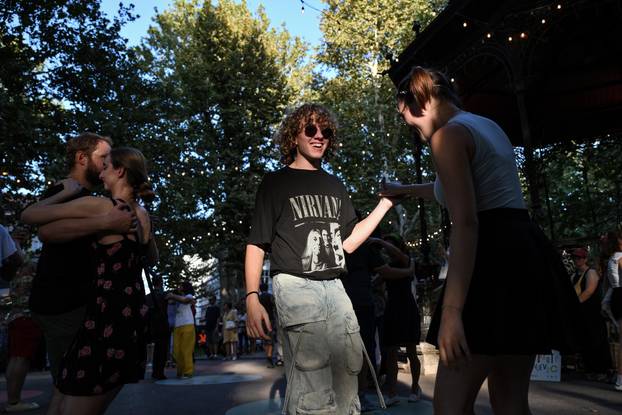 Zagreb: U središtu grada, u parku Zrinjevac, organiziran je plesnjak