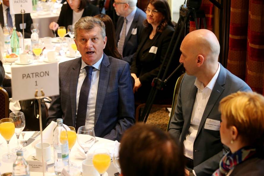 Zagreb: Poslovni doruÄak "OdrÅ¾ivost sustava zdravstva u Hrvatskoj" u organizaciji AmCham-a