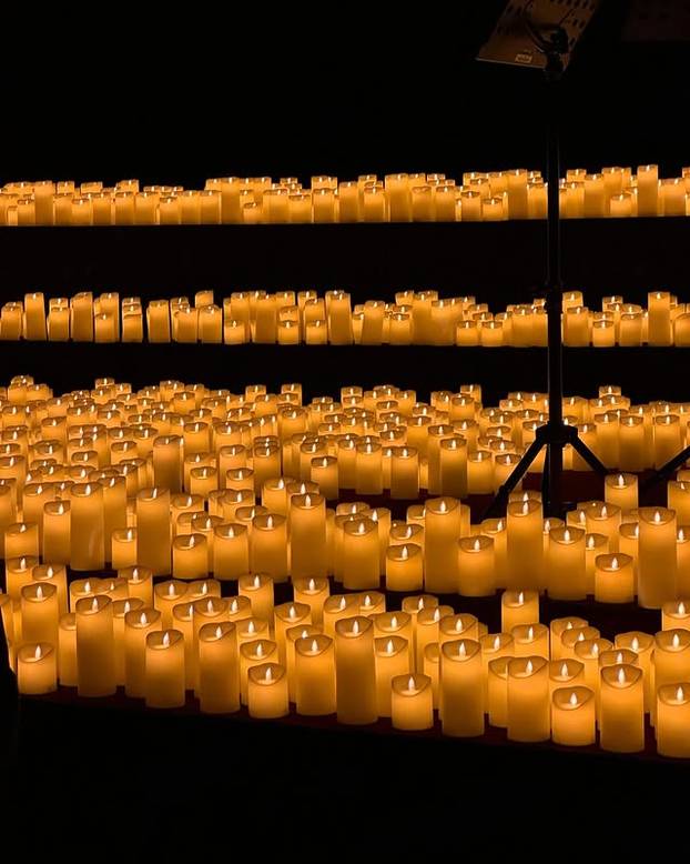 FOTO Koncert s tisuću svijeća: Za sve koji to žele doživjeti, uskoro će biti i u Hrvatskoj