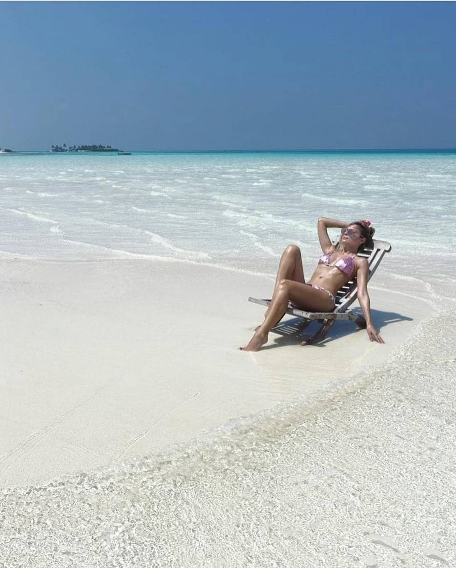 Sonja Kovač zatrpala Instagram fotkama u oskudnim badićima