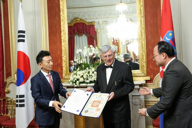 Zagreb: Željko Reiner primio najviše civilno odličje Republike Koreje