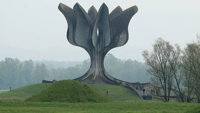 Milanović na obilježavanju 77. obljetnice proboja posljednjih zatočenika ustaškog logora Jasenovac