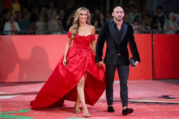 Sarajevo: Filmske zvijezde prošetale drugim crvenim tepihom petog dana 32. Sarajevo Film Festivala