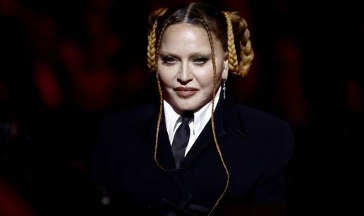 Madonna šokirala izgledom na Grammyju , ljudi zgroženi: 'Kao da je stigao imitator, a ne ona'