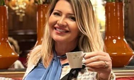 Snježana Mehun Schillinger zna svoj najjači atribut! Pokazala je svoje  vitke noge i kratku suknju