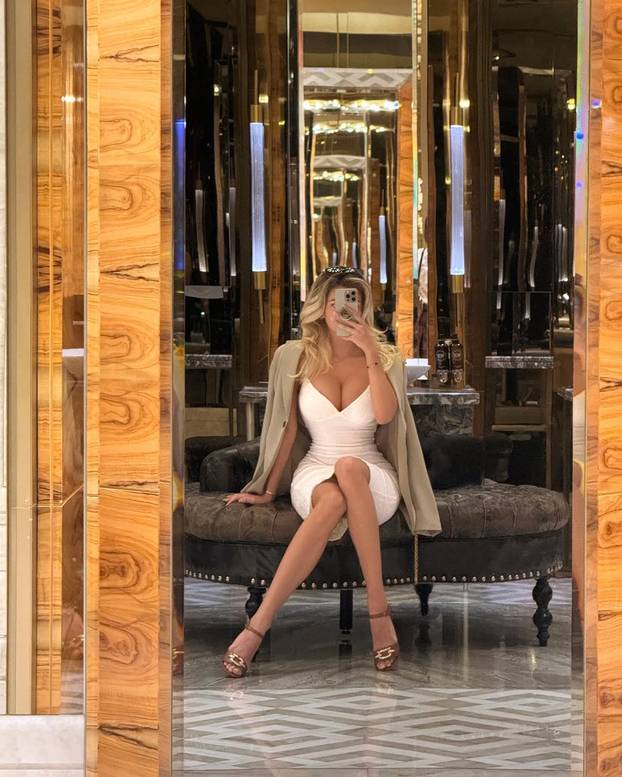 FOTO Nazivaju je najljepšom Ruskinjom: 'Neki ne vjeruju da sam stvarna. Što vi mislite?'