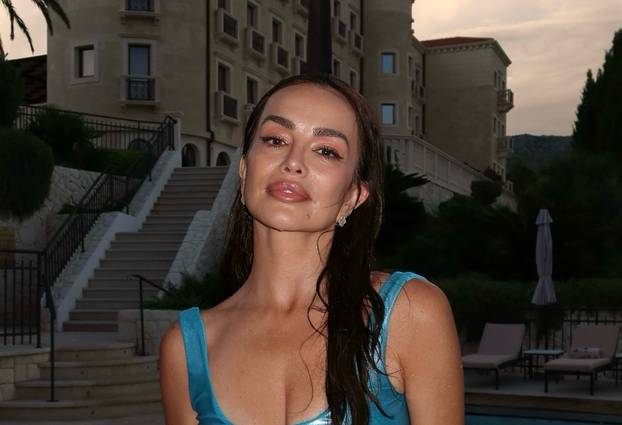 FOTO Severinina vruća ljetna izdanja: Voli tangice i badiće...
