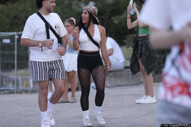 Split: Dolazak partijanera na drugu večer Ultra Europe festivala 2025.