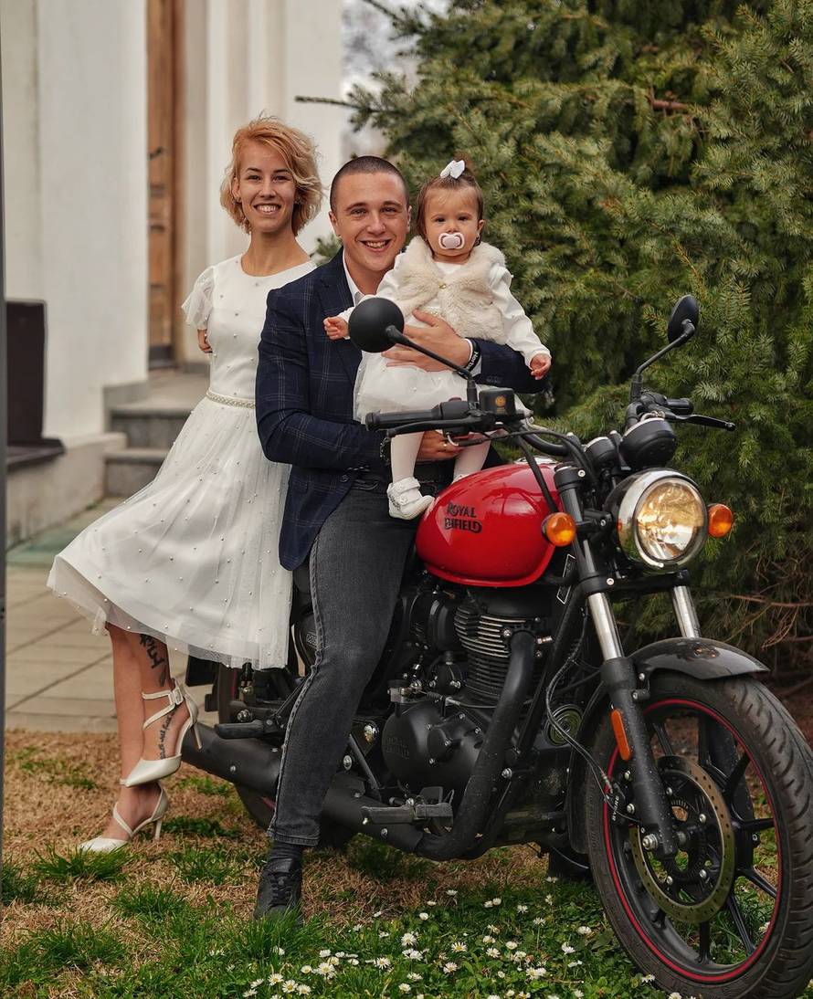 Čudesna Dejana nema ruke, ali je položila vozački: 'Ja sam majka i sportašica, mogu sve!'